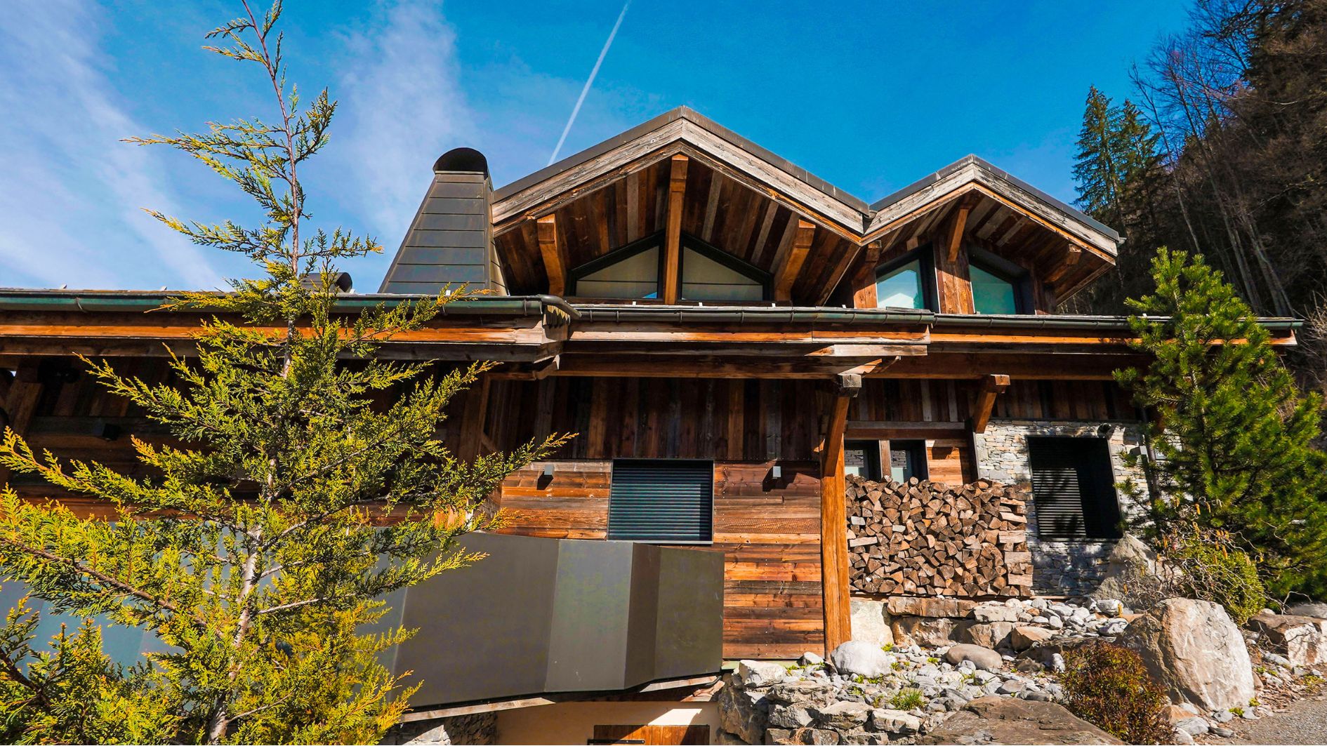 Chalet Montage Geneve entreprise construction - Devant Chalet